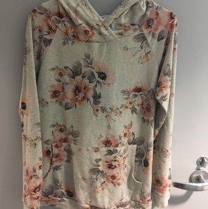 Floral pullover